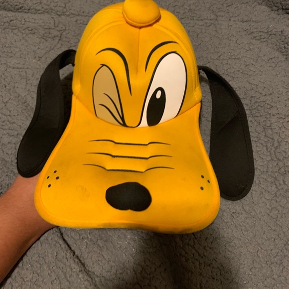 Pluto Disney hat
